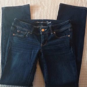 NWOT AE Boot Cut Jeans -Size 6